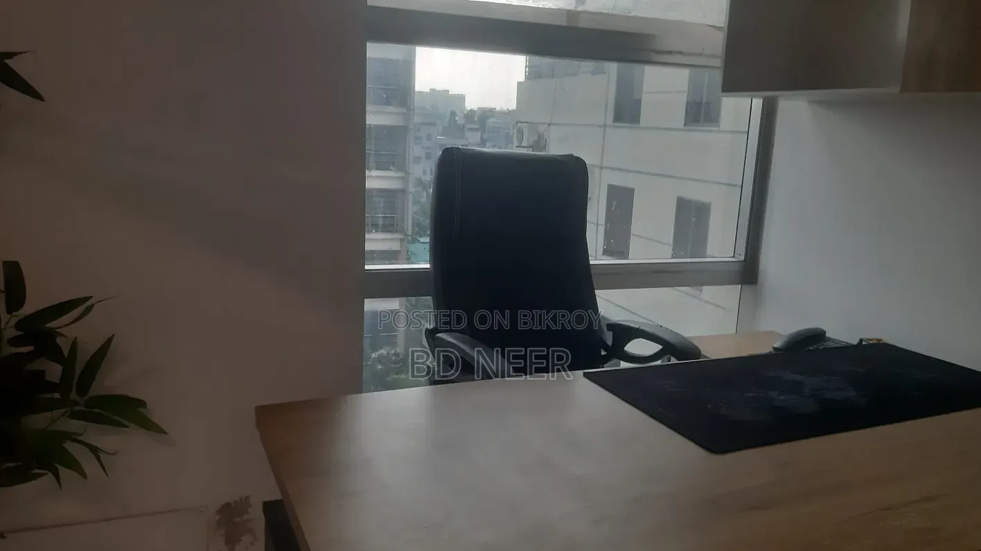Fully Commercial Furnished 2700 SqFt Office Rent in Banani