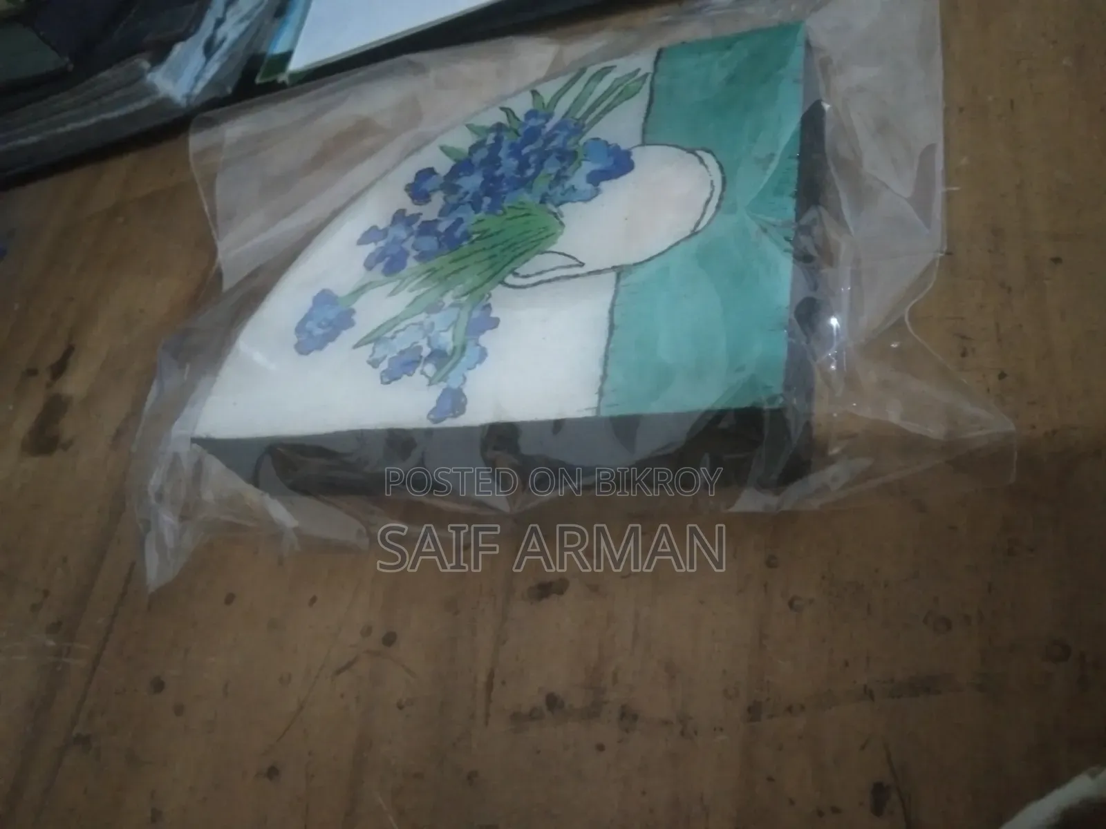 Van Gogh Art Showpiece