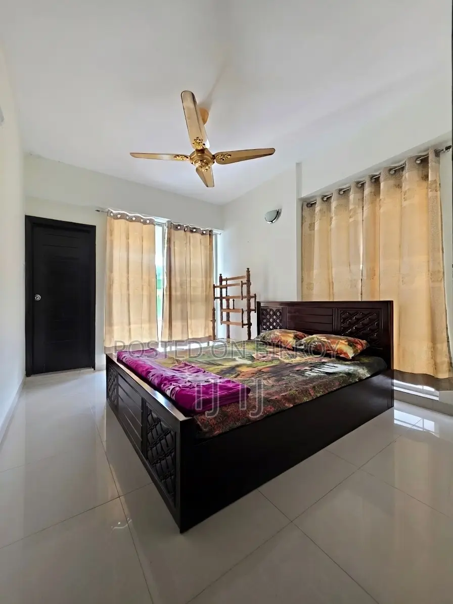 Furnished 3bdrm Apartment in Nasirabad for rent