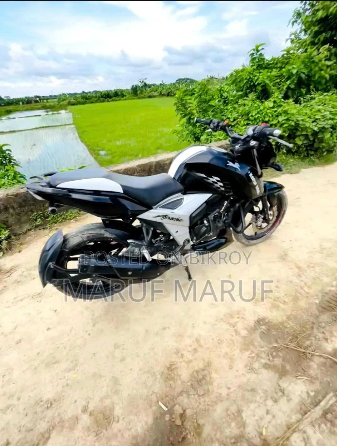 TVS Apache RTR 160 4V 2019 Black