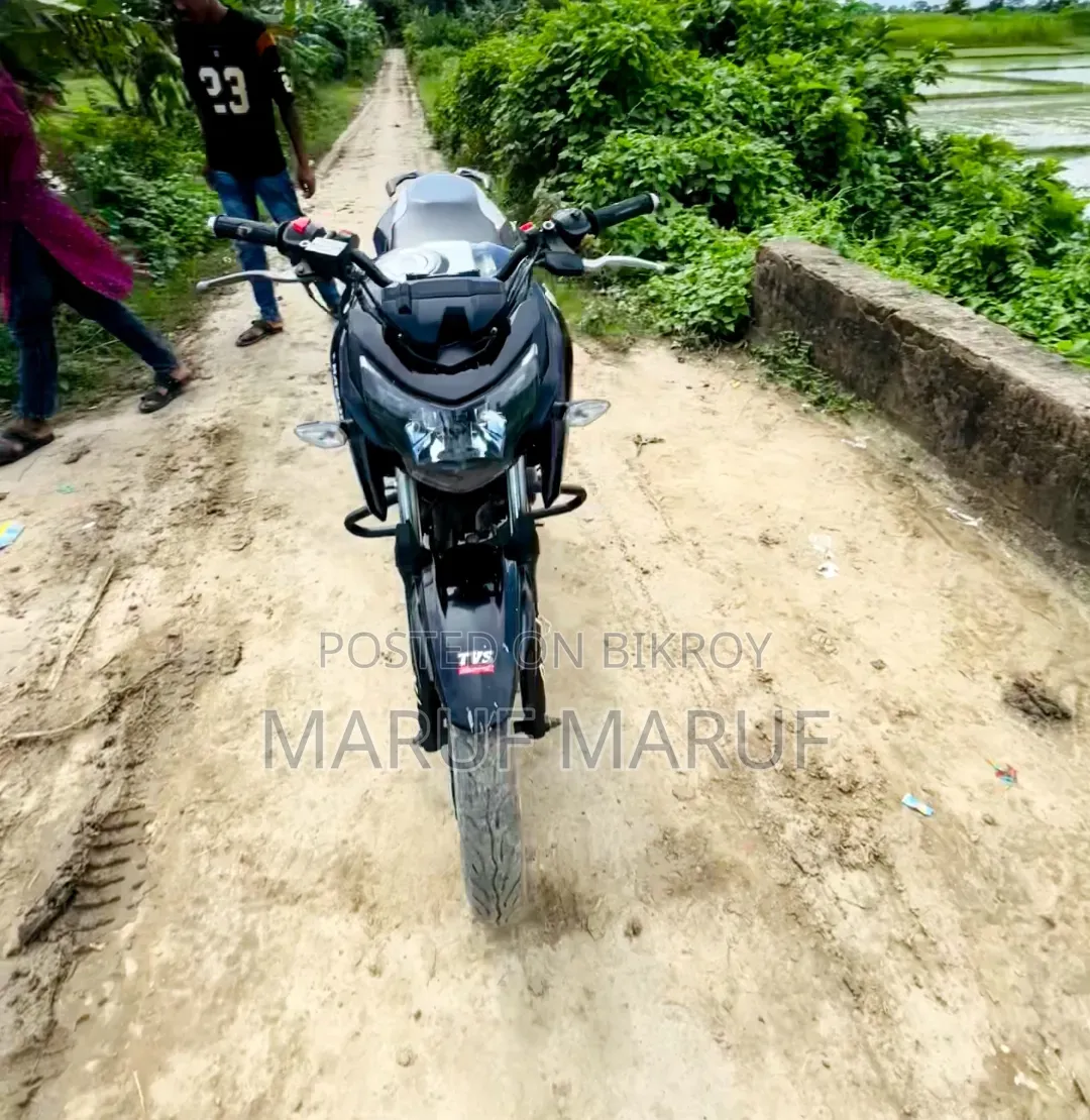 TVS Apache RTR 160 4V 2019 Black
