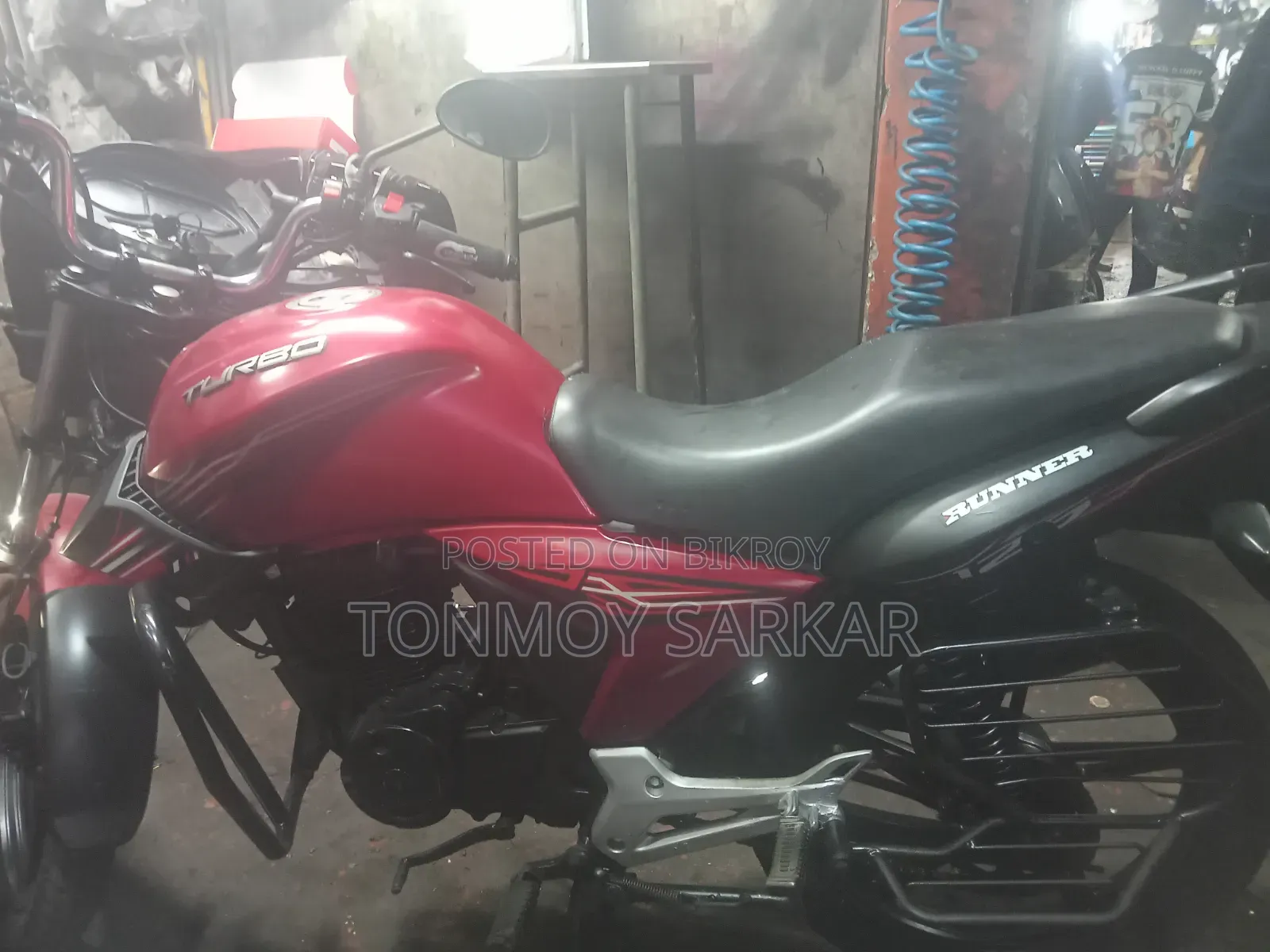 Runner Turbo 125 2018 Red