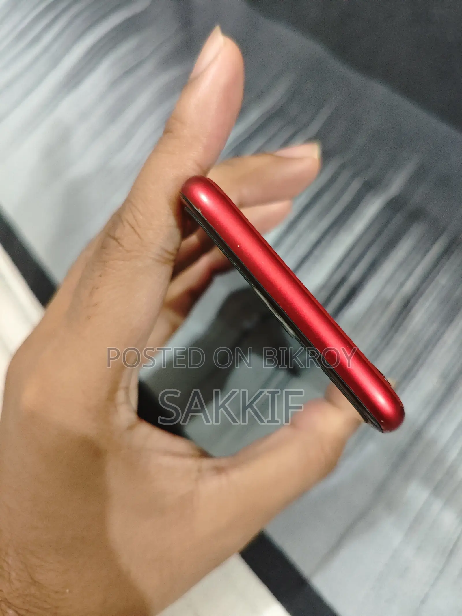 New Apple iPhone SE (2020) 64 GB Red