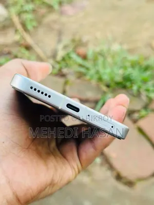 শাওমি রেডমি টার্বো ৪ প্রো ২৫৬ জিবি সাদা