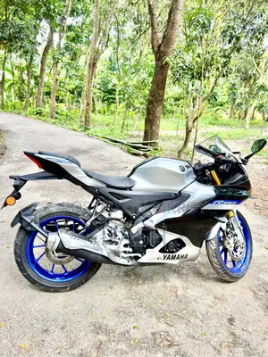 Yamaha R15M 2026 Silver
