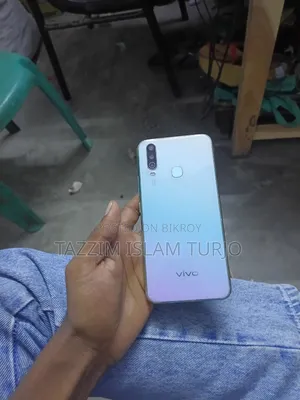 Vivo Y17 64 GB Blue