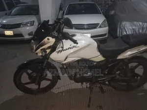 Hero Hunk 2018 White