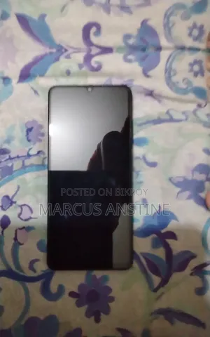 Helio 64 GB Black