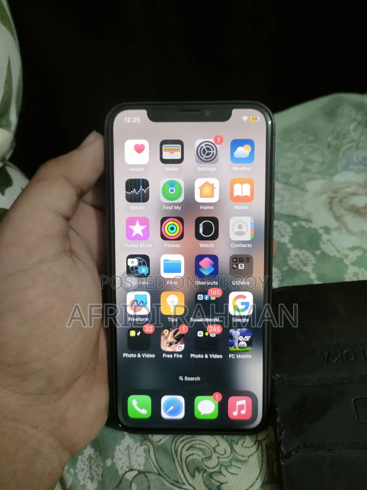 Apple iPhone X 64 GB Black