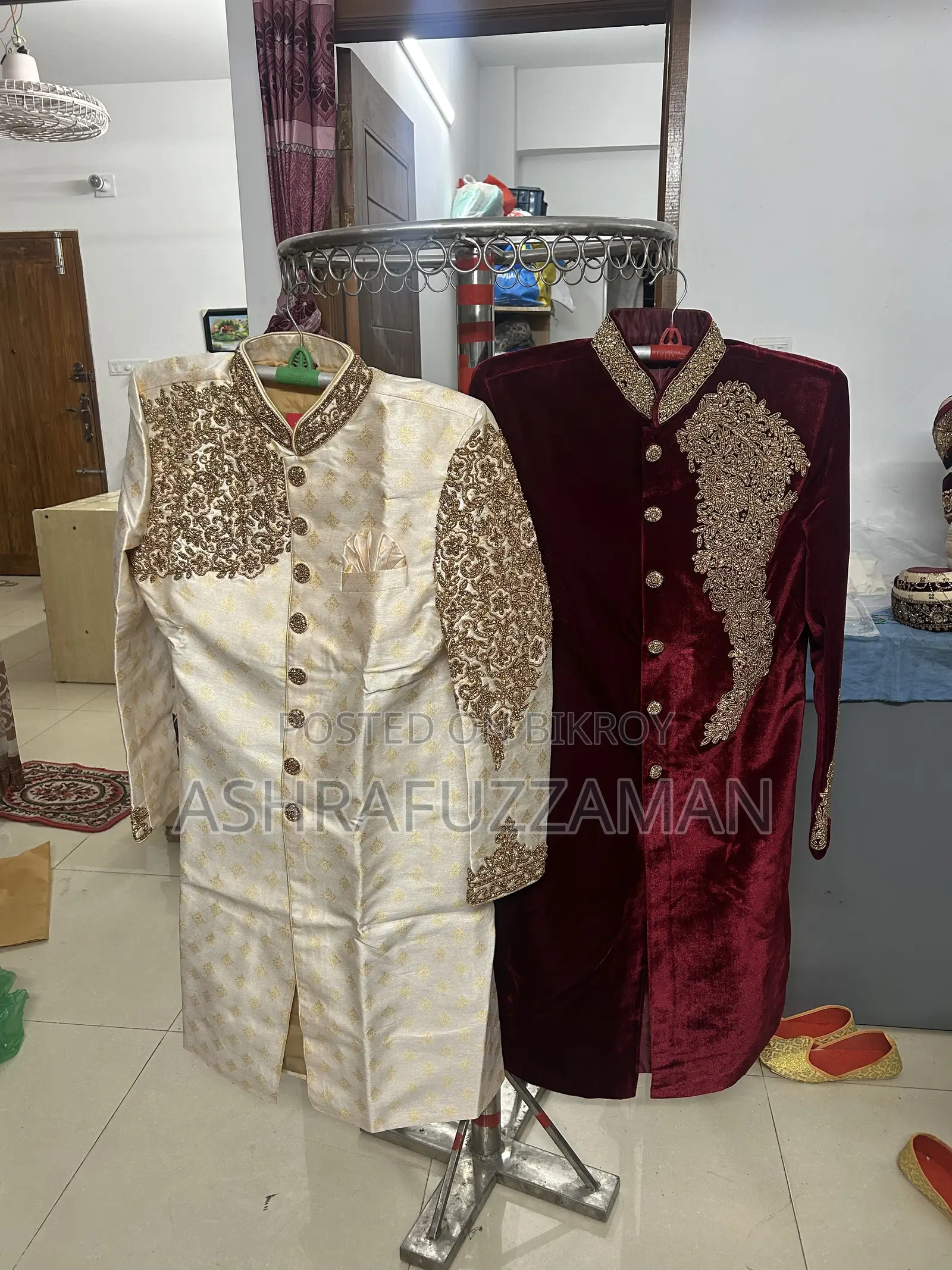 3 টি বিয়ের সেরোয়ানী ও পাকড়ী পায়জামা বিক্রি হবে নতুন