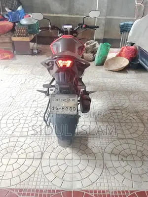 Hero Thriller 160R 2021 Red