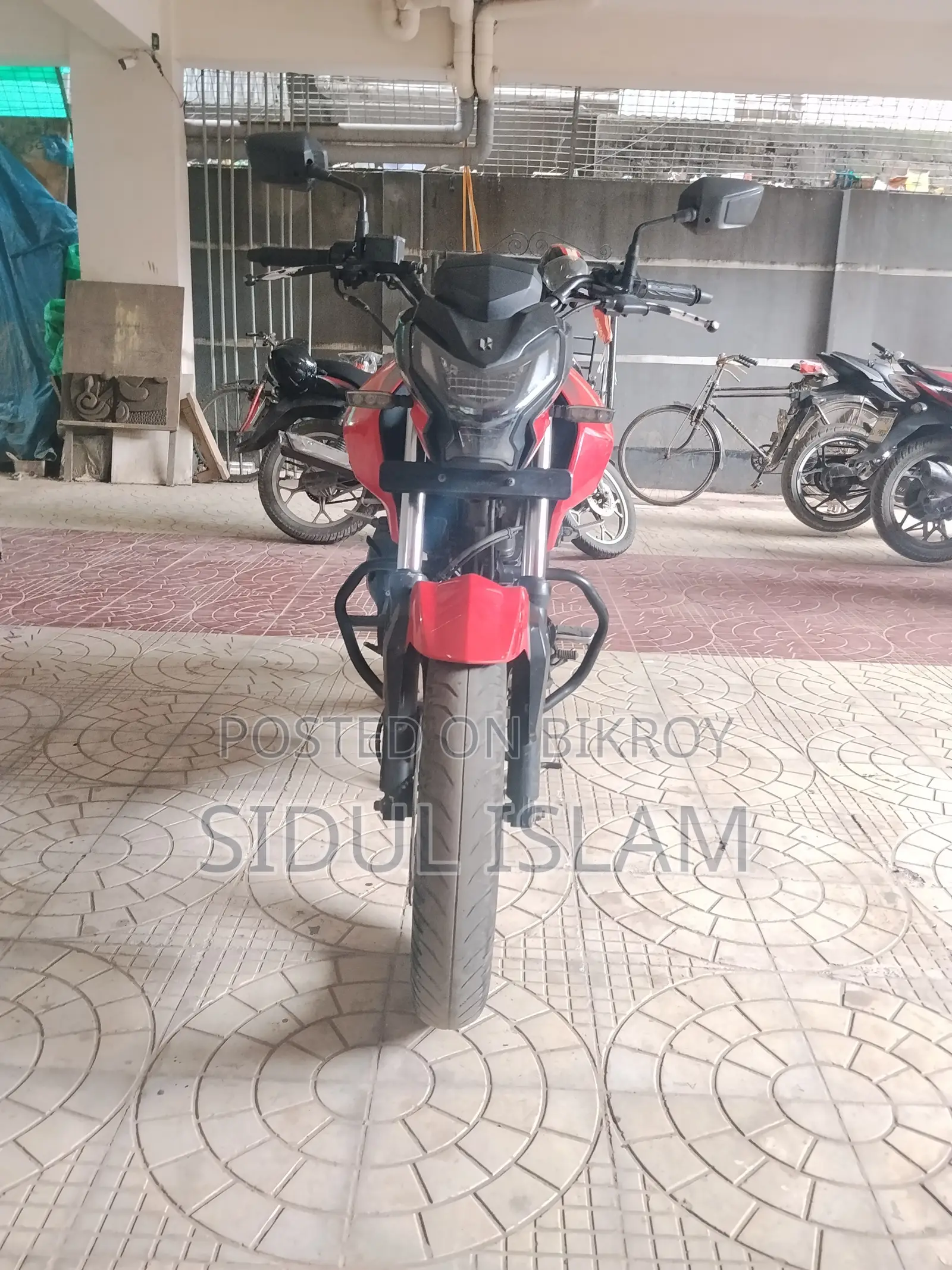 Hero Thriller 160R 2021 Red