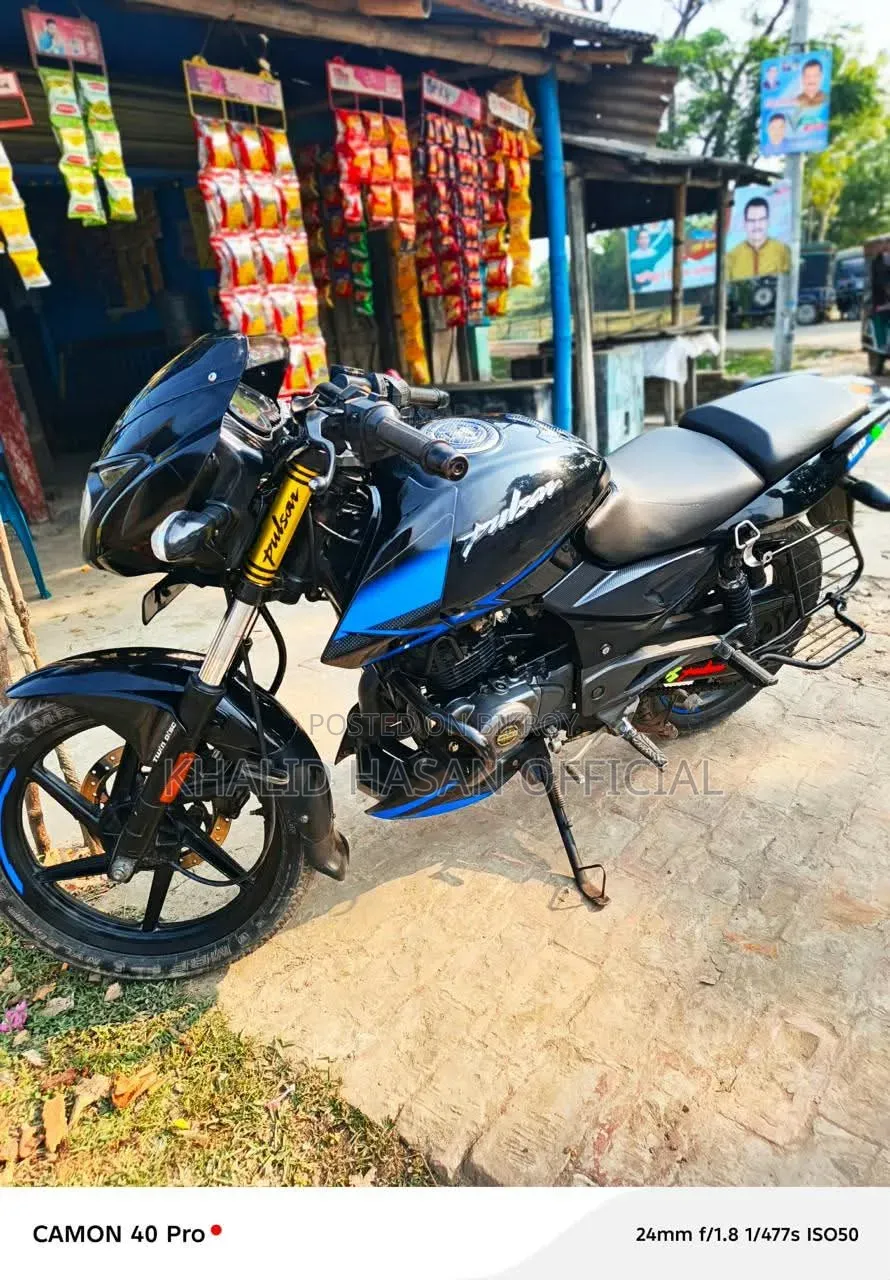 Bajaj Pulsar 150 2022 Blue