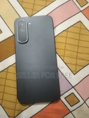 Infinix Hot 70 128 GB Black