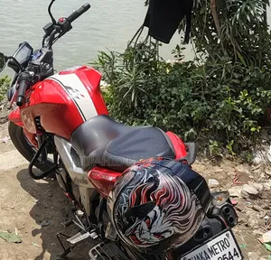 TVS Apache RTR 160 4V 2023 Red