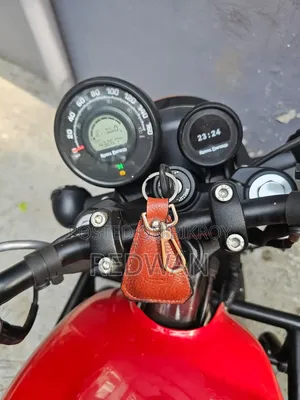 Royal Enfield Hunter 350 2025 Red