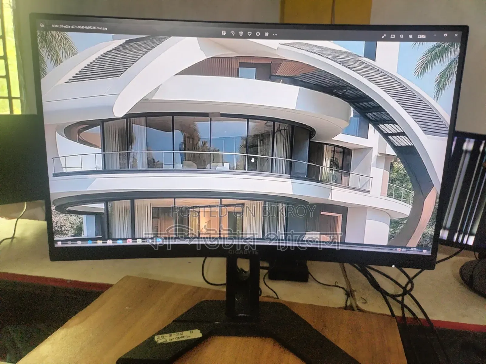 27Curved Gigabyte Monitor G27qcA