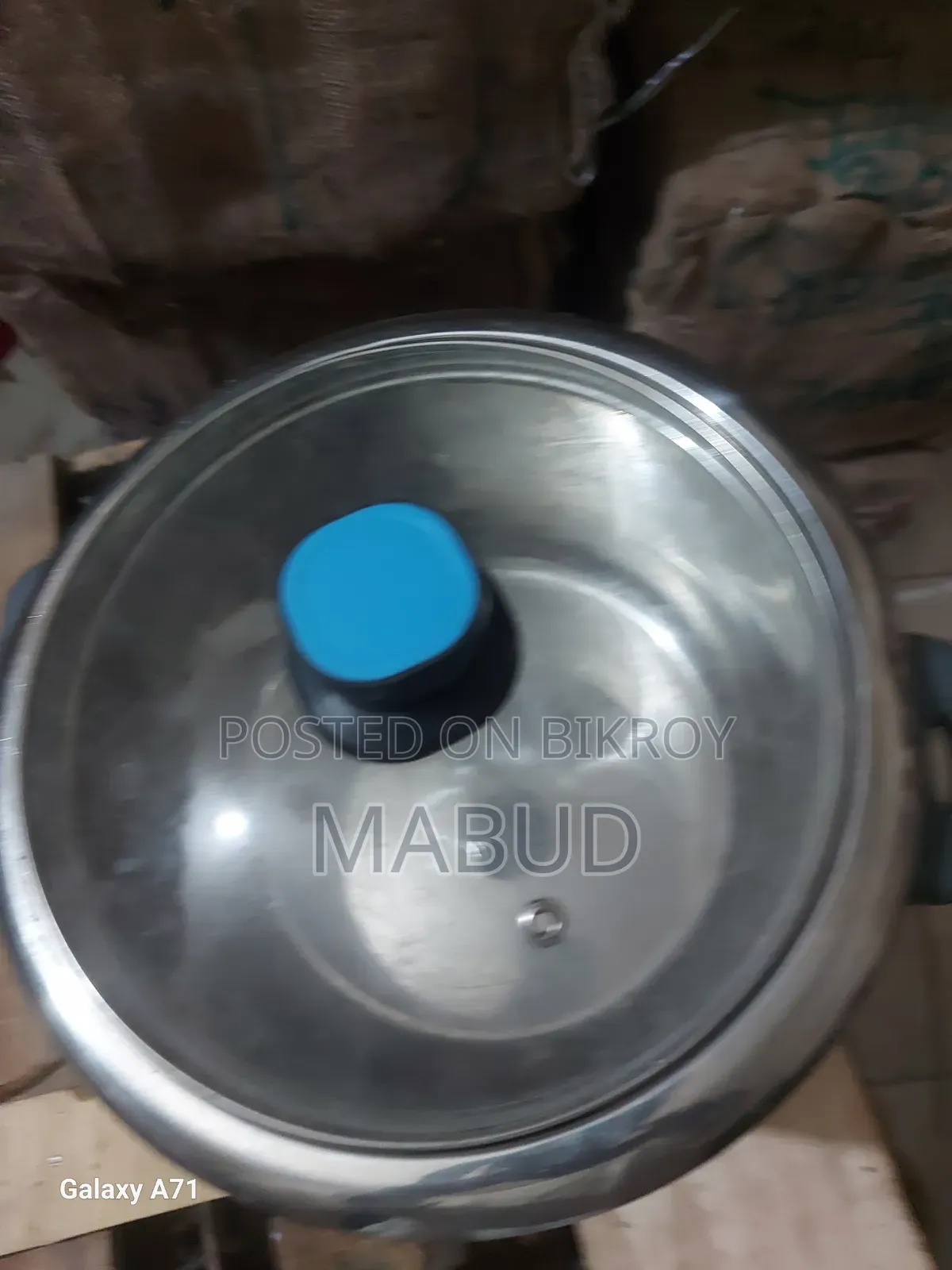 1.8 Liter Cooker with a Steel Pot