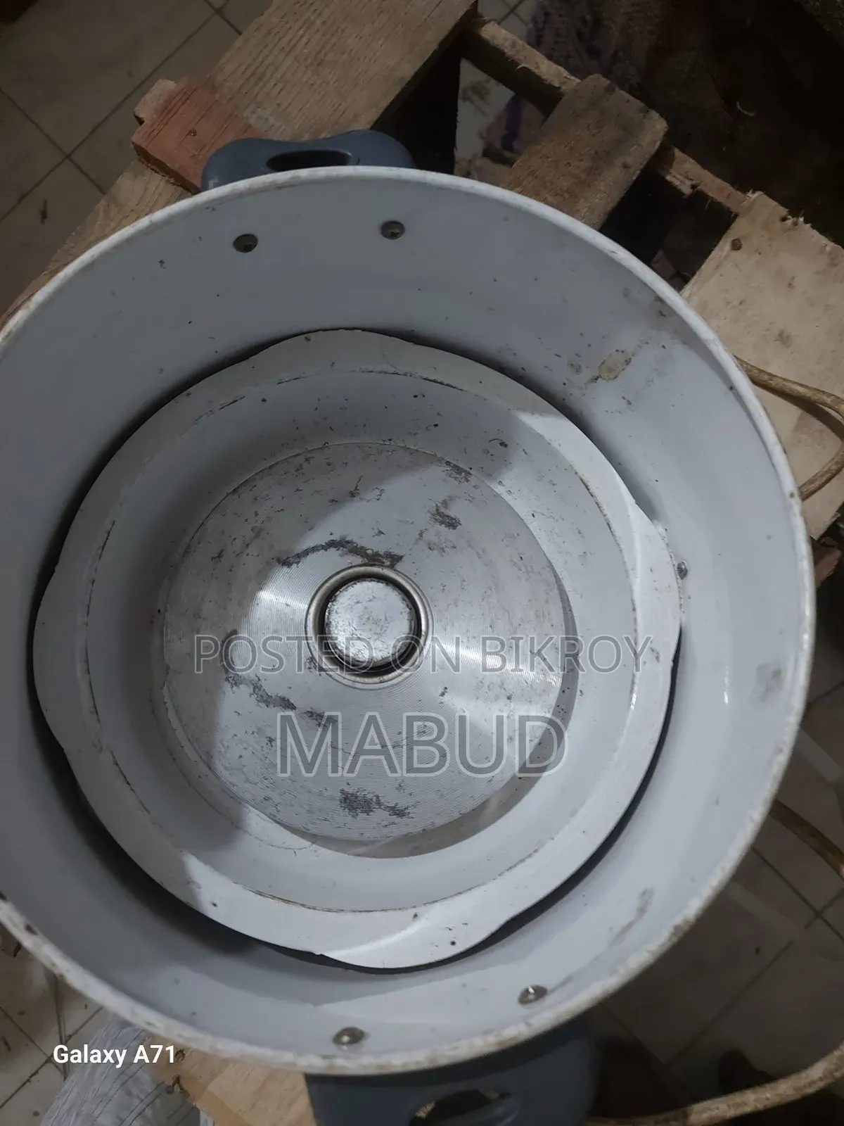1.8 Liter Cooker with a Steel Pot