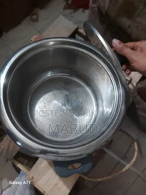 1.8 Liter Cooker with a Steel Pot