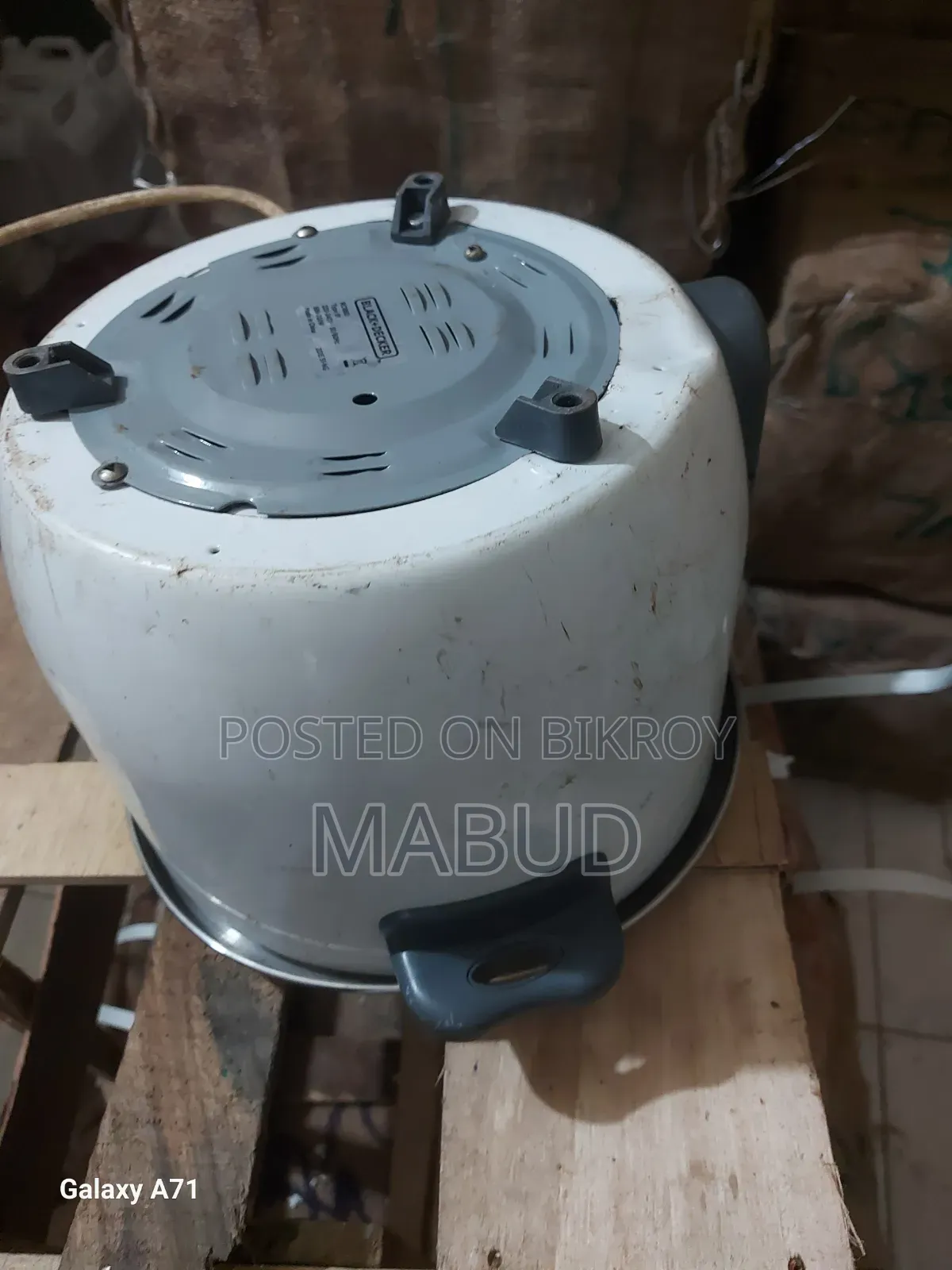 1.8 Liter Cooker with a Steel Pot