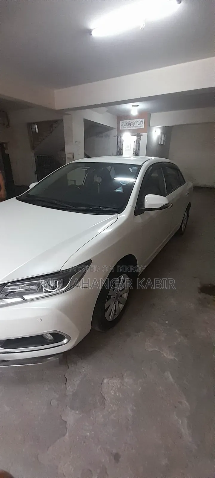 Toyota Premio 2017 Pearl