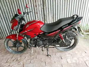 Hero Glamour 2022 Red