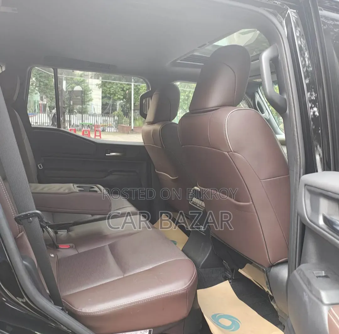 New Toyota Land Cruiser LC250 2024 Black