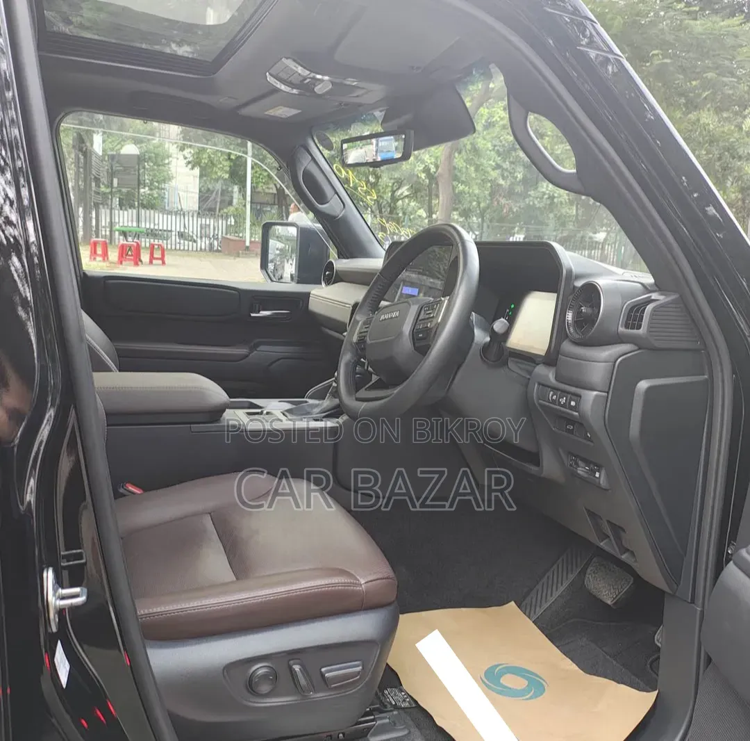 New Toyota Land Cruiser LC250 2024 Black
