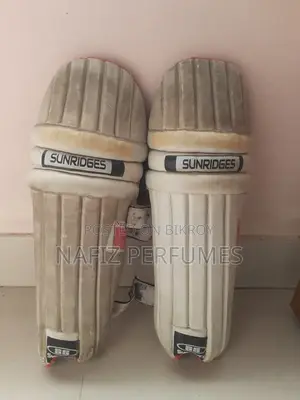 SS Sunridges Junior Cricket Batting Pads (১০-১৪ বছর বয়সীদের জন্য)
