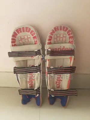 SS Sunridges Junior Cricket Batting Pads (১০-১৪ বছর বয়সীদের জন্য)
