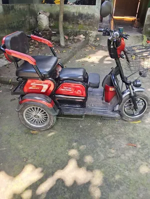 Motorcycle 2022 Red