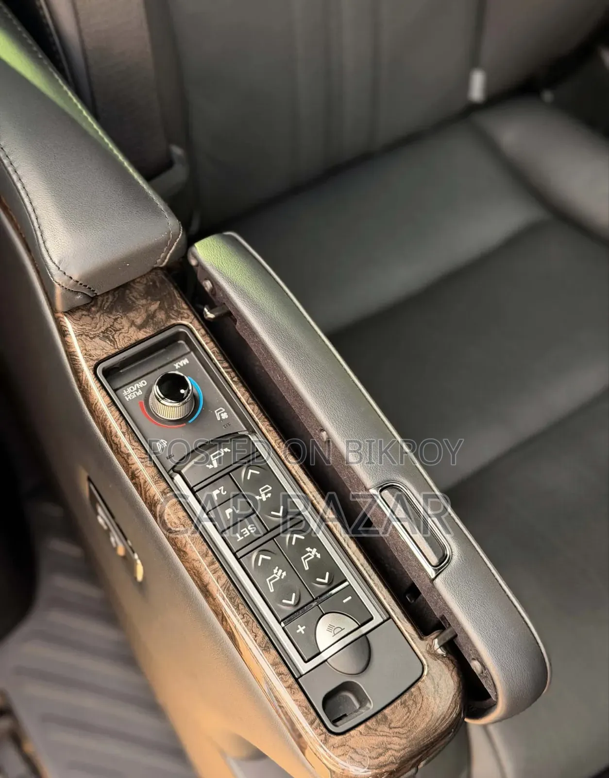 Toyota Alphard 2.5 Hybrid AWD 2021 Black