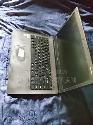 Laptop 2GB Intel Core i3 SSD 32GB