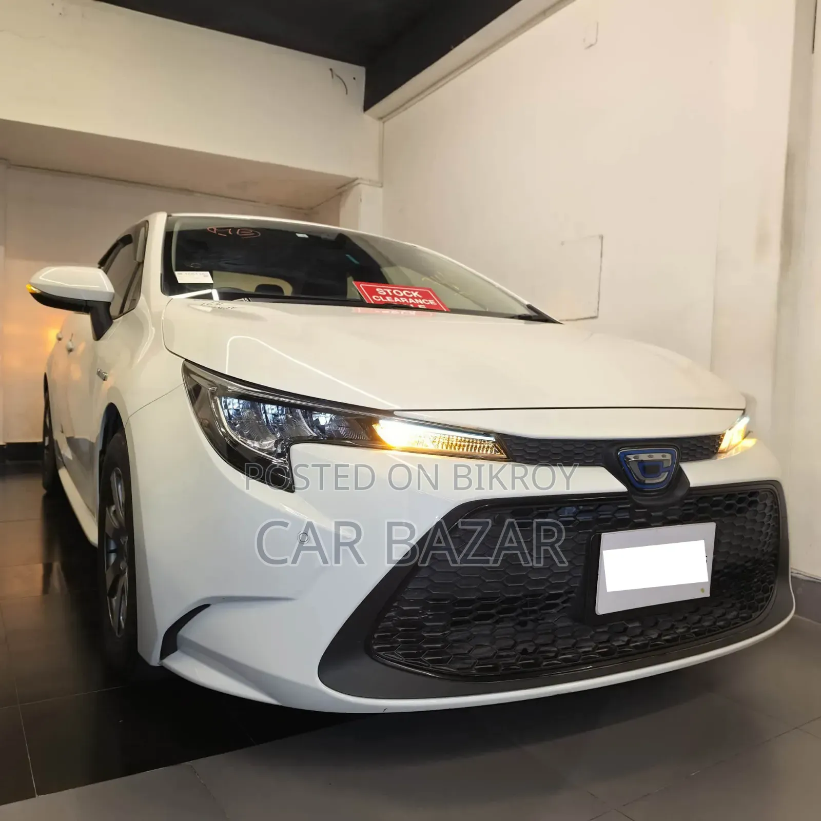 Toyota Corolla Touring G-X 2020 White