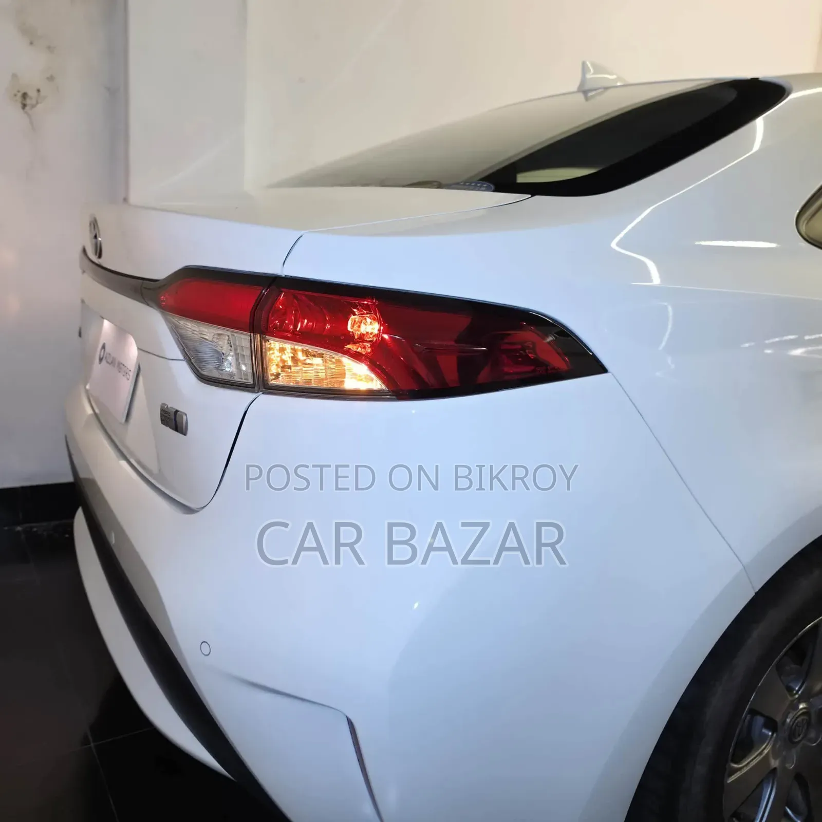 Toyota Corolla Touring G-X 2020 White