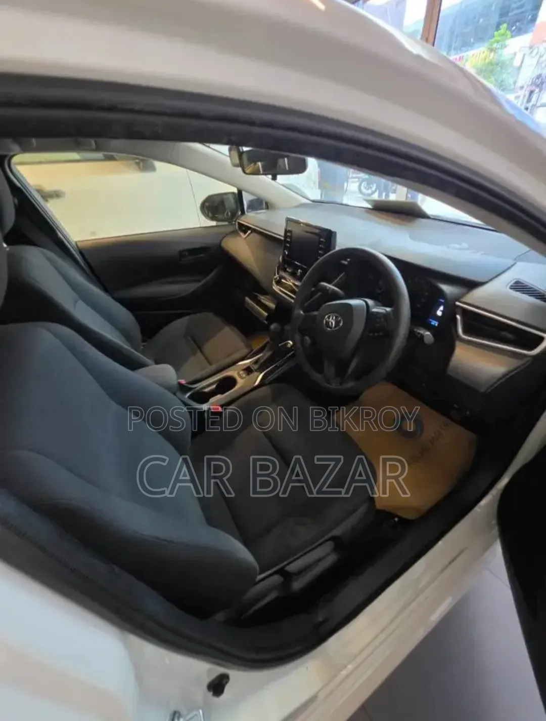 Toyota Corolla Touring G-X 2020 White