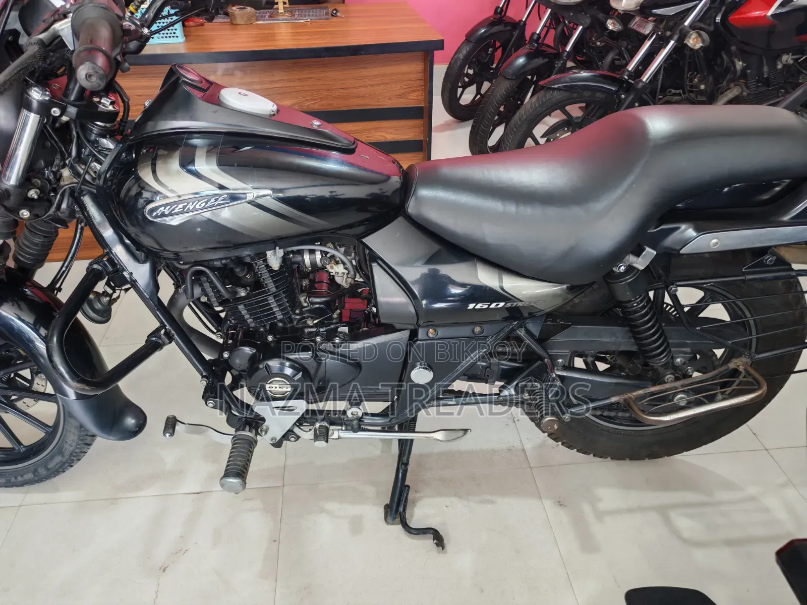 Bajaj Avenger 160 Street 2023 Black