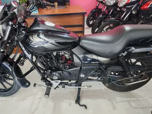 Bajaj Avenger 160 Street 2023 Black