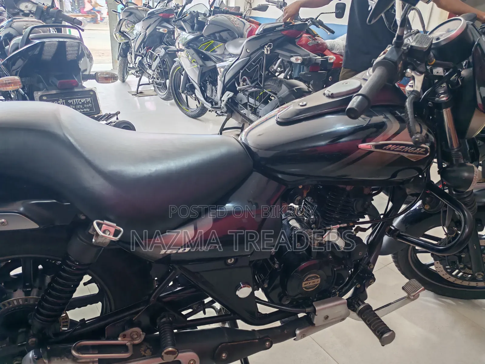Bajaj Avenger 160 Street 2023 Black