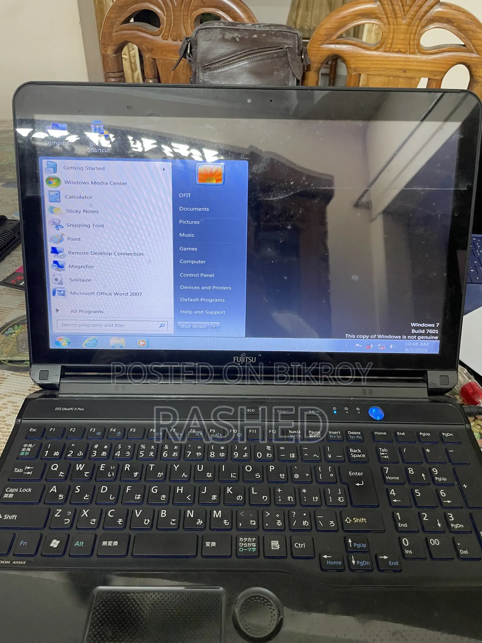 Laptop Fujitsu Lifebook AH550 4GB Intel Core i3 HDD 1T