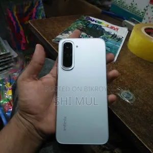 Infinix Hot 70 128 GB