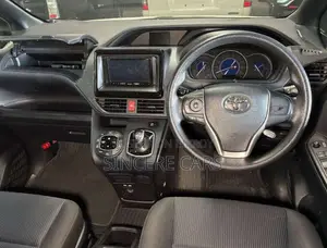 Toyota Noah 2021 Pearl