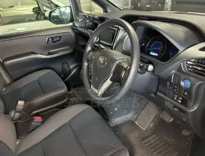 Toyota Noah 2021 Pearl