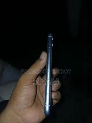 অ্যাপল আইফোন ১১ ৬৪ জিবি নীল