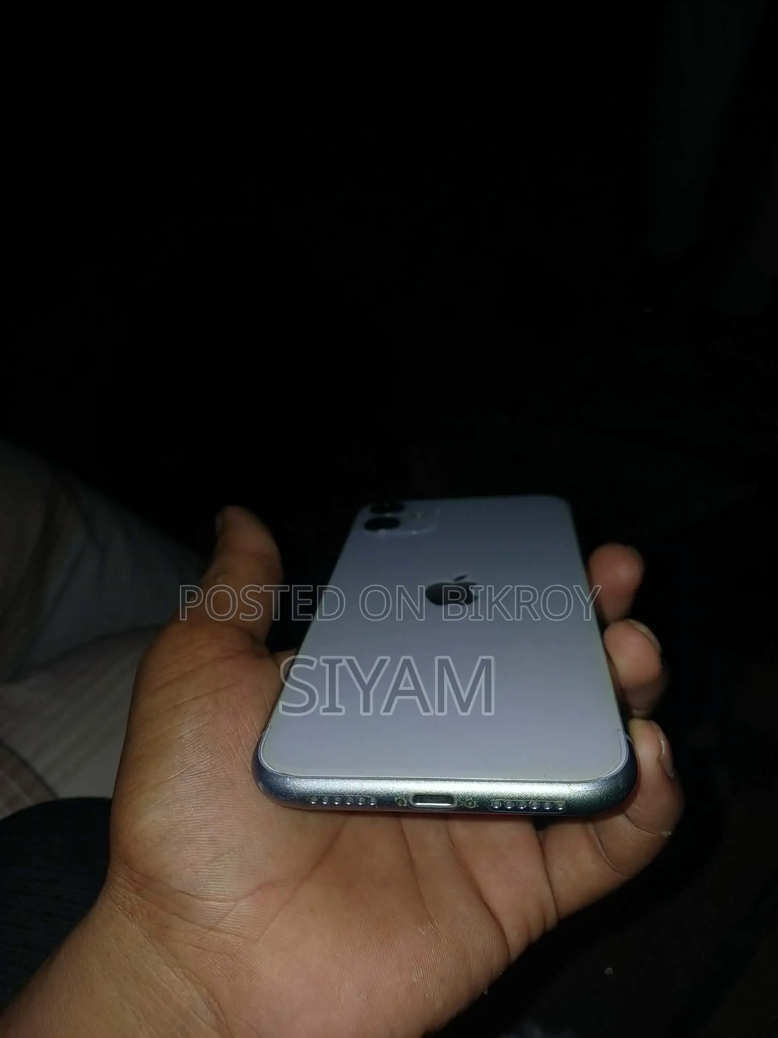 অ্যাপল আইফোন ১১ ৬৪ জিবি নীল