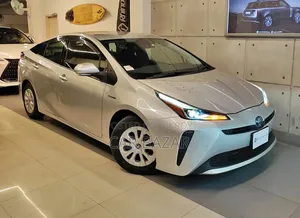 Toyota Prius L FWD 2020 Silver