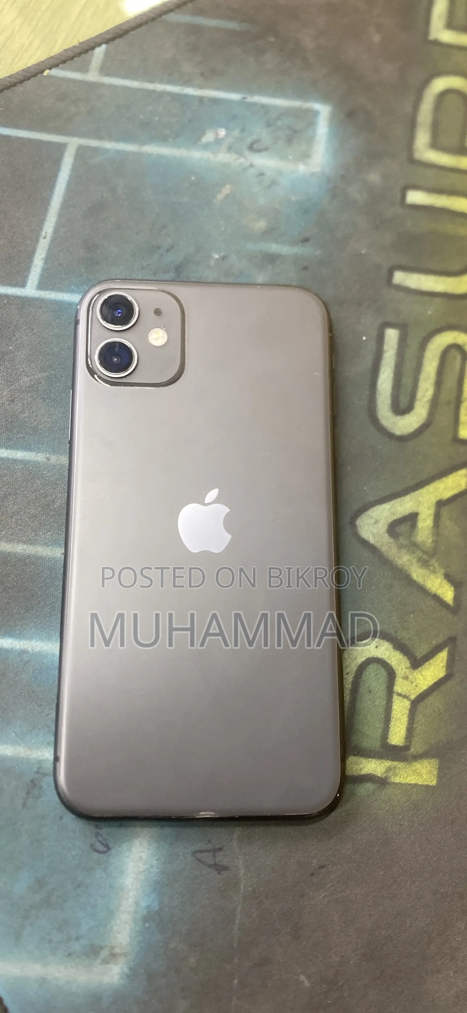 Apple iPhone 11 64 GB Black