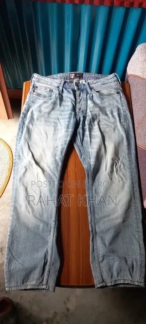 Pre-Loved Clothing Bundle (Shirts & Pants)