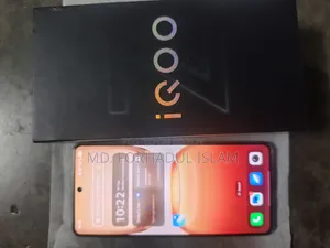 iQOO Z10 256 GB Gold
